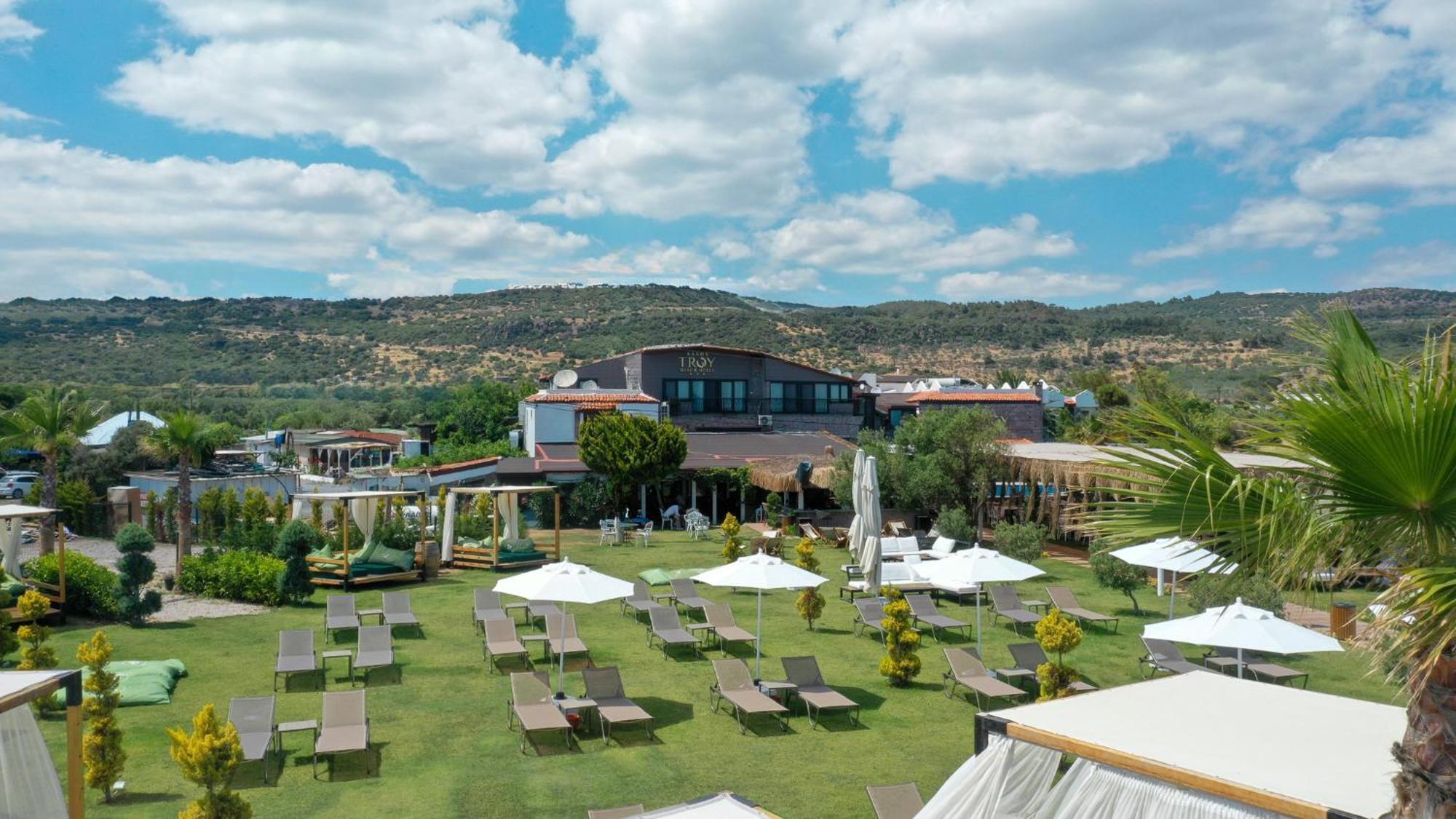 Assos Troy Beach Hotel Exterior foto